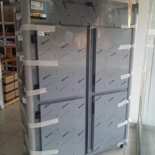 GELADEIRA VERTICAL DE 4 PORTAS, EM INOX, DE 850 LITROS, NOVA, PROMOÇÃO!!!