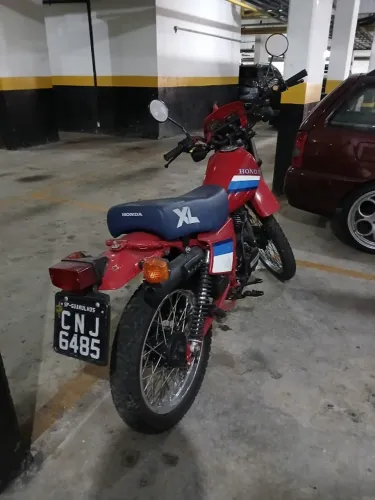 XL 125 86 PLACA PRETA