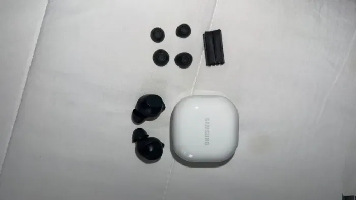 Samsung Galaxy Buds FE (Grafite) - Completo na caixa/excelente estado