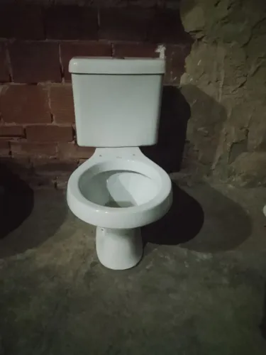 Vaso sanitário acoplado + caixa Deca