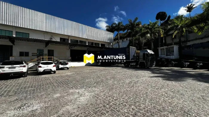 Alugue Galpão Condomínio Recife (BR-101), com 1.320m² (Doca e Porta Palete)