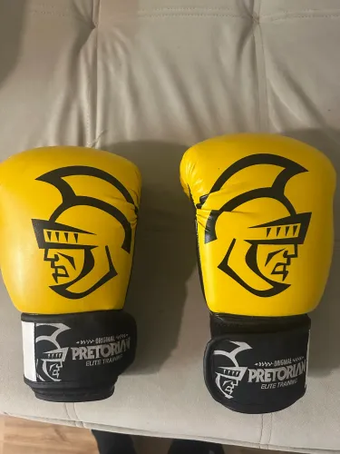 Luva profissional nunca usada pretorian 10oz 