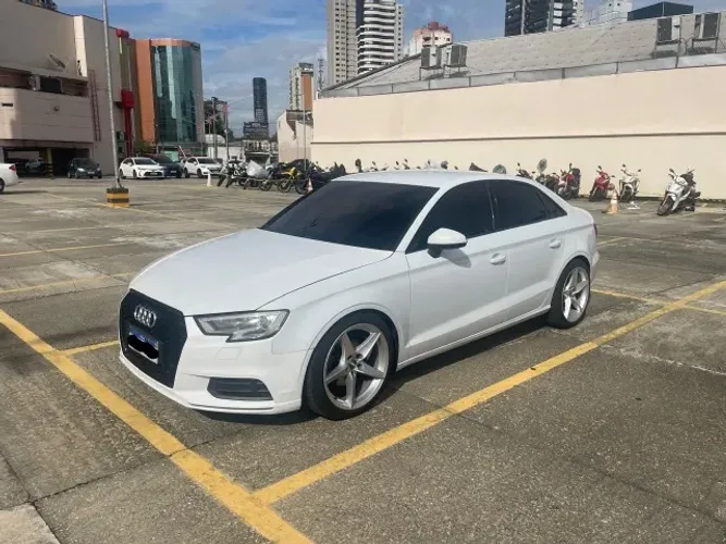 Audi A3 Sedan 1.4 TFSI Flex Tiptronic 4P 2017