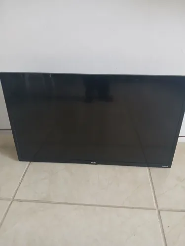 Tv aoc 32 smart liga mais n da imagem retirada de pecas 