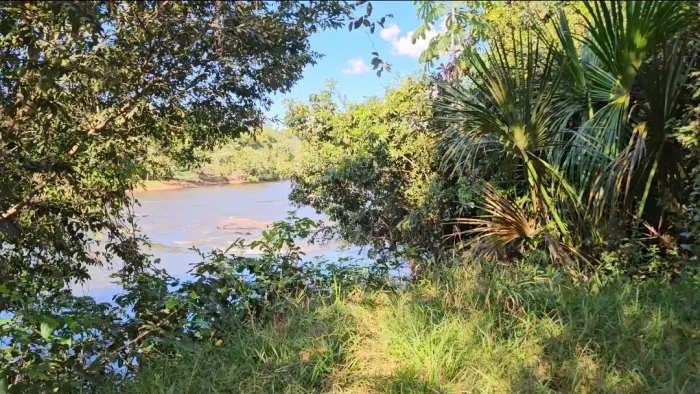Pesqueiro de 3mil m² com Fundo para o Rio Santana