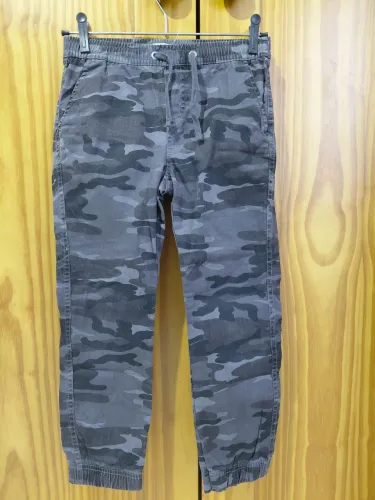 Calça camuflada KIDS DENIM BOYS 06 a 08 anos
