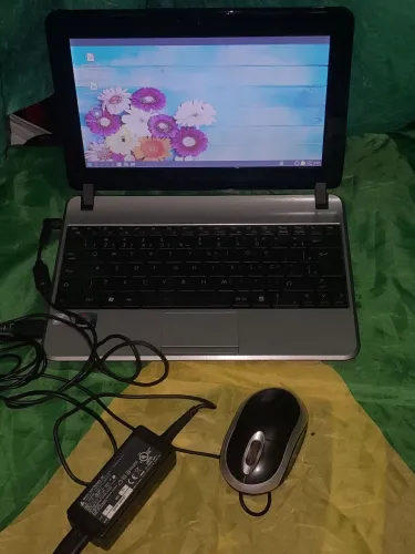 Notebook /netbook positivo