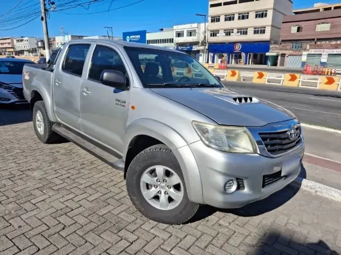 Toyota Hilux CD D4-d 4X4 3.0 TDI Dies. Mec. 2013