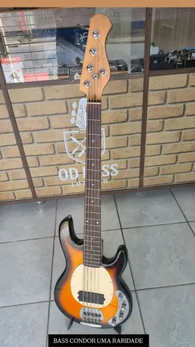 Baixo Condor 5