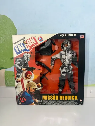 Falcon Estrela Missão Heróica Soldado de Elite Edição Limitada Lacrado