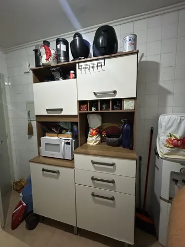 ARMÁRIO DE COZINHA 