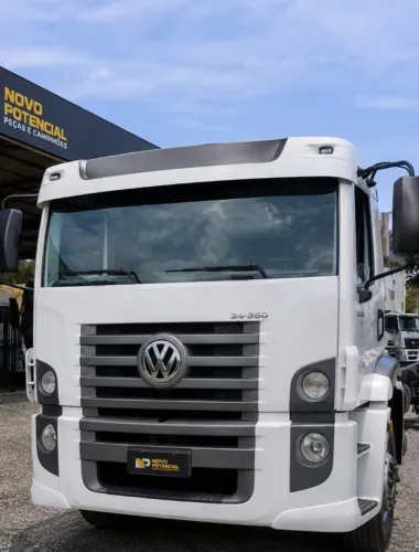 CABINE VOLKS 24-250 COMPLETA