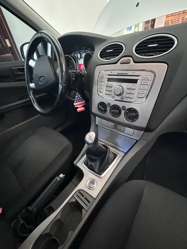 Ford Focus 2.0 16v/ 2.0 16V Flex 5P 2013