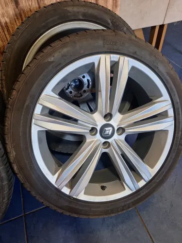 Roda Tiguan R-Line Aro 18 225/45
