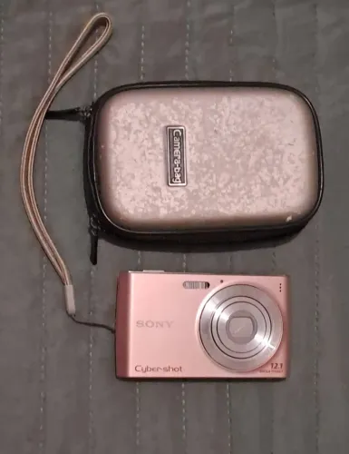 Câmera Digital Sony Cyber-shot Rosa 12.1 MP - Estilo Y2K / Digicam Vintage