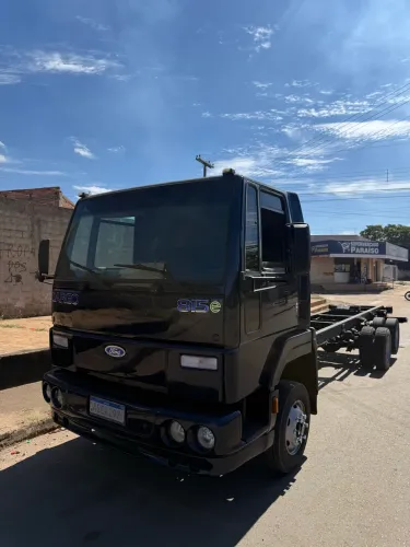Ford cargo 815 Trucado