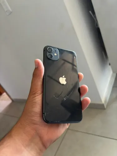 iPhone 11