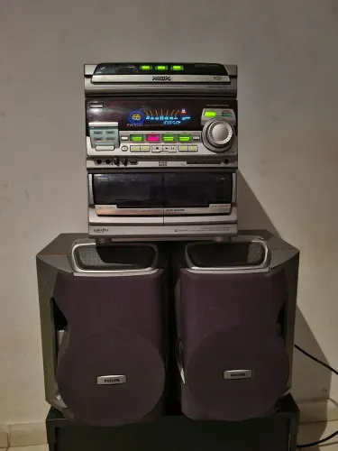 Som Philips fw850c raridade funcionando rádio FM e auxiliar 
