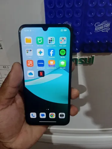 XAOMI NOT 15C 256GB 8+8GB RAM  BATERIA ? 6000 MHA