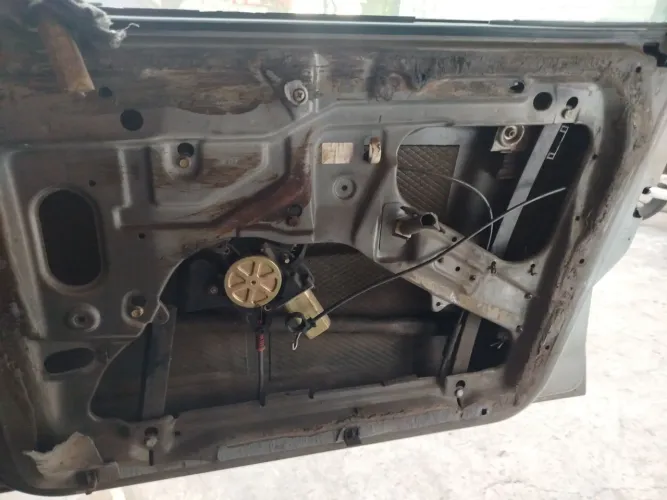 Máquina de vidro dianteira esquerda Gol G3 4 portas
