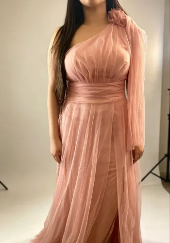 Vendo vestido de festa