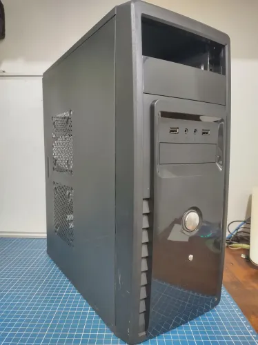 Gabinete ATX Mid Tower Preto RJAC-308 - Limpo e Integro