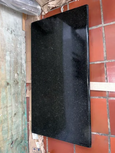 Mármore São Gabriel Preto com Borda 1,23x0,66m