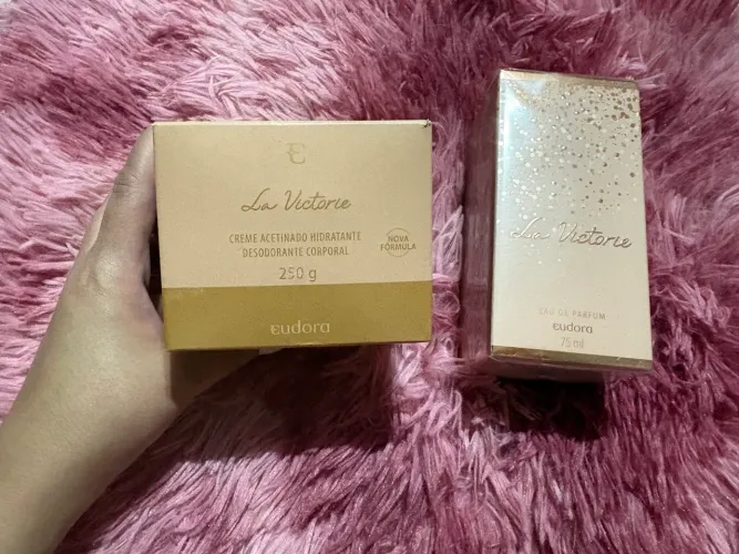 Creme e perfume