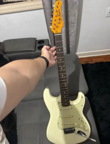 Guitarra strato Jay Turser Vintage (LEIA O ANUNCIO)