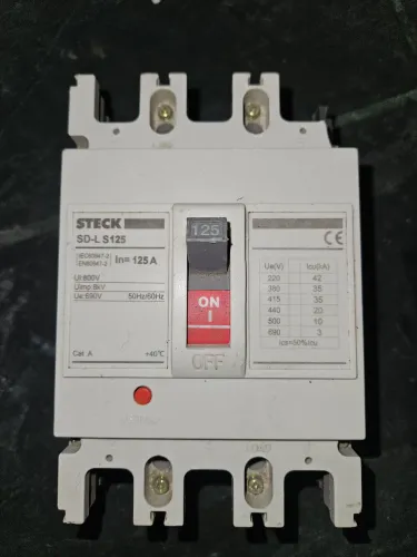 Disjuntor Caixa Moldada Tripolar STECK 125A