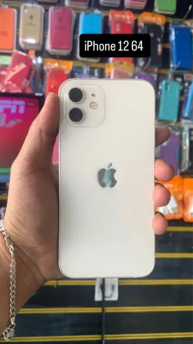 IPHONE 12