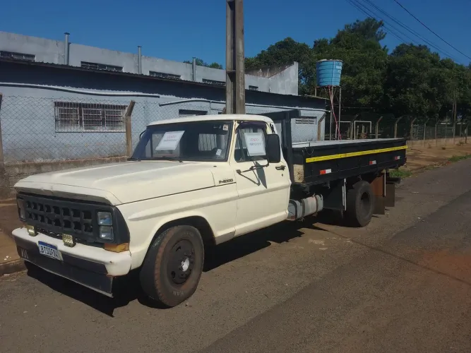 VENDO F-4000 MOTOR MWM 5 MARCHAS WATTS *