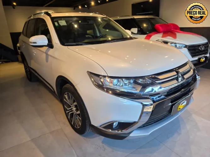 Mitsubishi Outlander Comfort 2.0 16V Aut. 2016