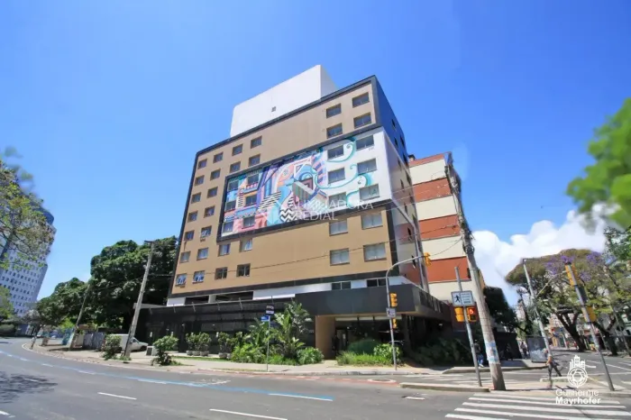 Studio com garagem na Cidade Baixa