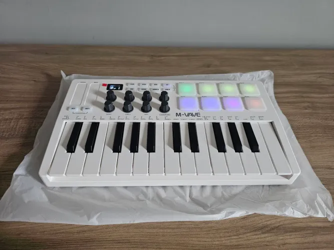 Controlador MIDI M-VAVE SMK-25