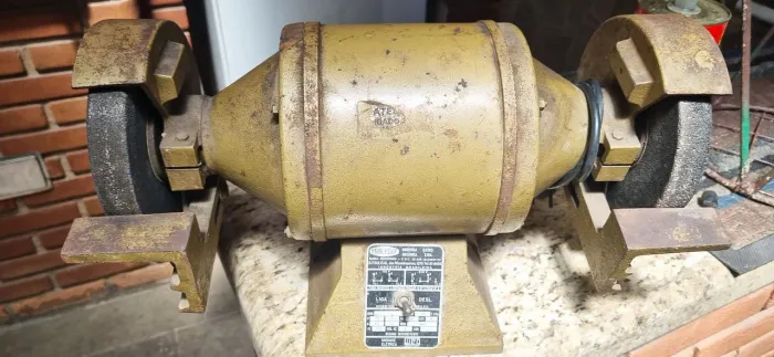 Esmeril profissional grande