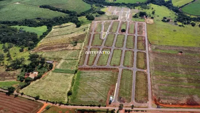 Terreno à venda em Patrocínio Paulista, Centro, 200m²