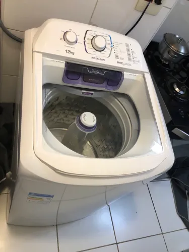 Vendo Máquina de lavar Roupas Eletrolux, 12 kg, SEMI NOVA