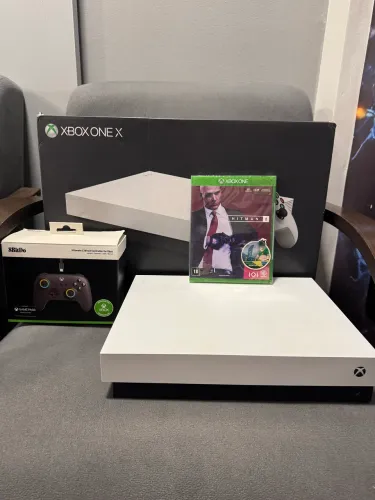 Xbox One X