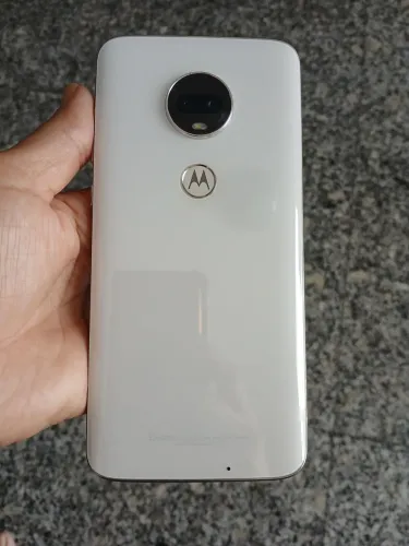Moto g7
