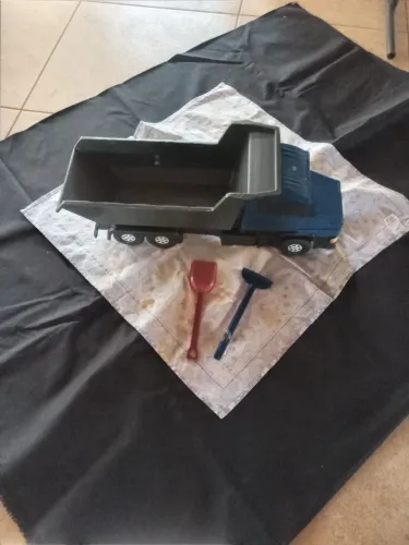 Por. 60. - Caminhão grande