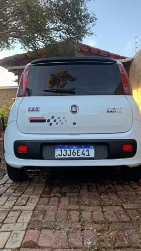 Fiat Uno Sporting 1.4 EVO Fire Flex 8V 4P 2012
