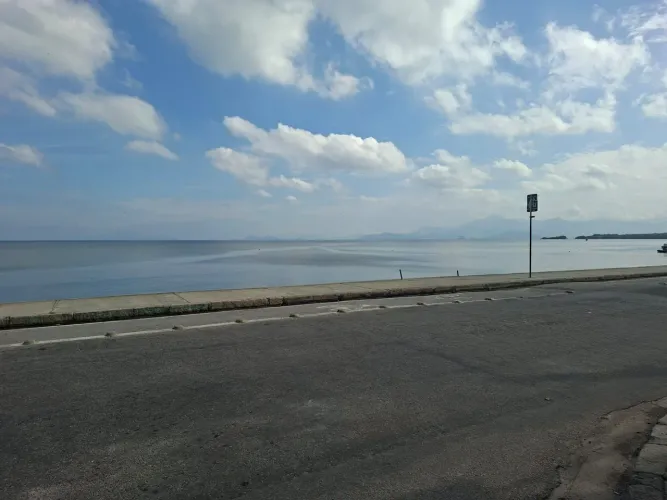 Loja frente praia de Sepetiba R$ 100.000