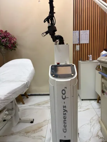Laser co2 Fracionado Gênesis 