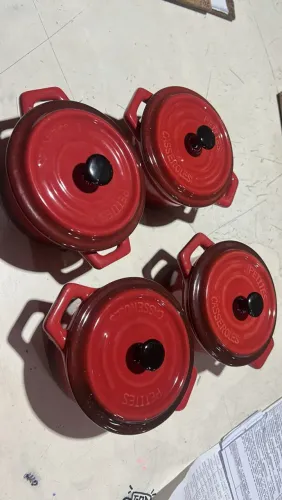 4 caçarolas de cerâmica Petite Casseroles