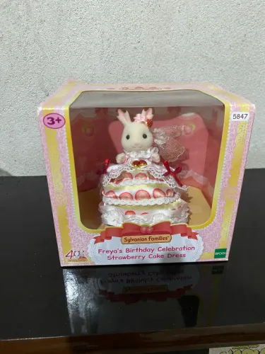 Sylvanian Freya Birthday