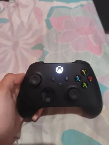 Vendo controle de Xbox series S/X com Drift leia a descrição
