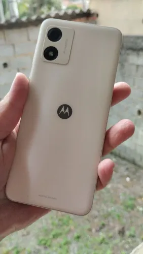 Vendo celular Moto E13