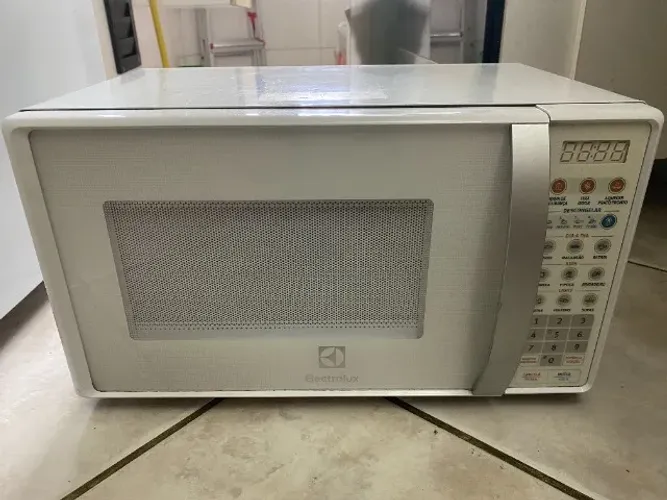 Micro-ondas Electrolux 20 litros