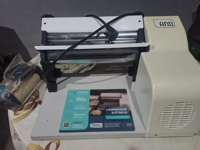 Laminador elétrico profissional para massas de pizzas